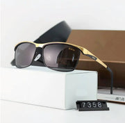 Sunglasses with Polarized Lenses